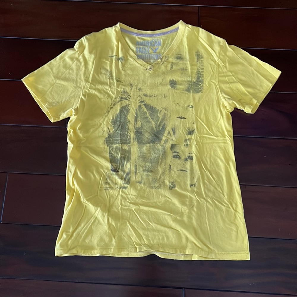 AE T-Shirt
